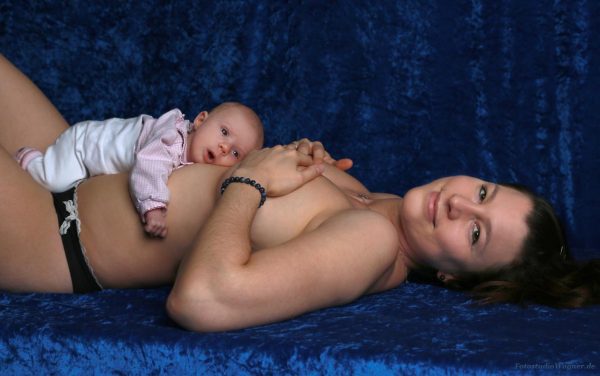 Babyfotos mit Mutter im Fotostudio Wagner München